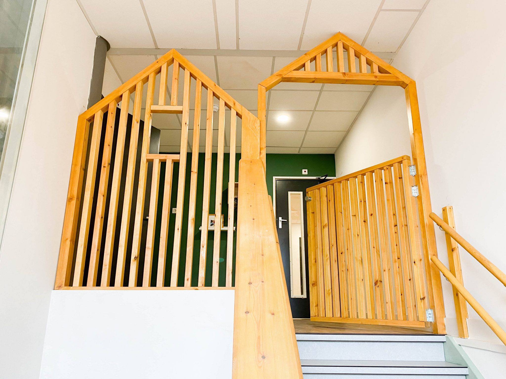 Ingang en trapopgang Kinderdagopvang in Hoefkwartier Amersfoort